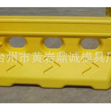 水马模具厂家生产 公路水马中空吹塑模具 塑料水马模具