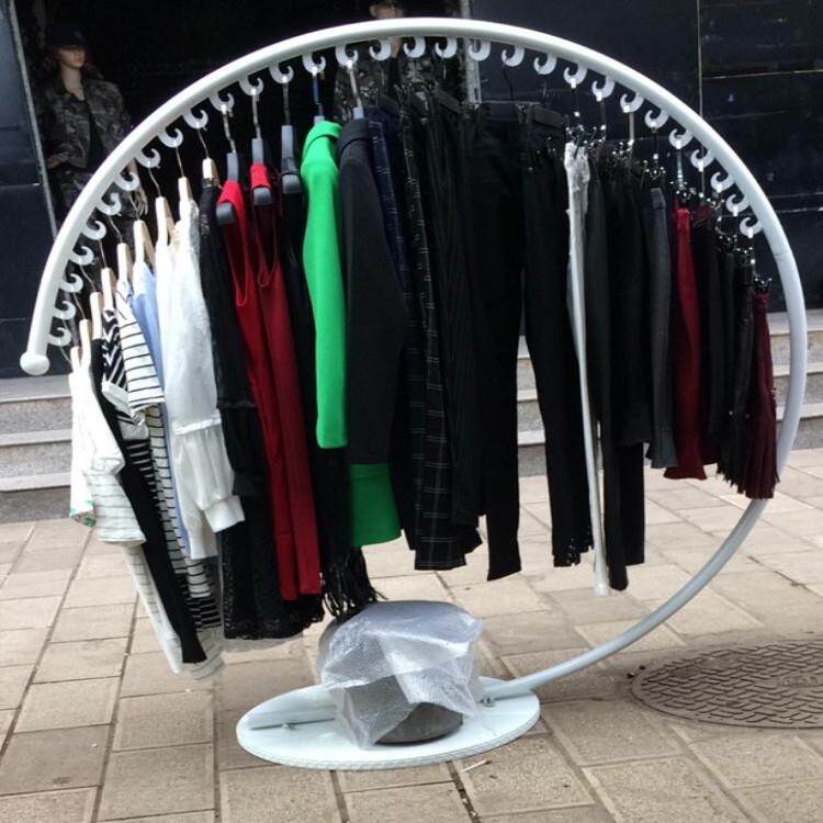 服装架半圆形卖服装挂衣服架子铁艺中岛服装店货架大c落地展示架