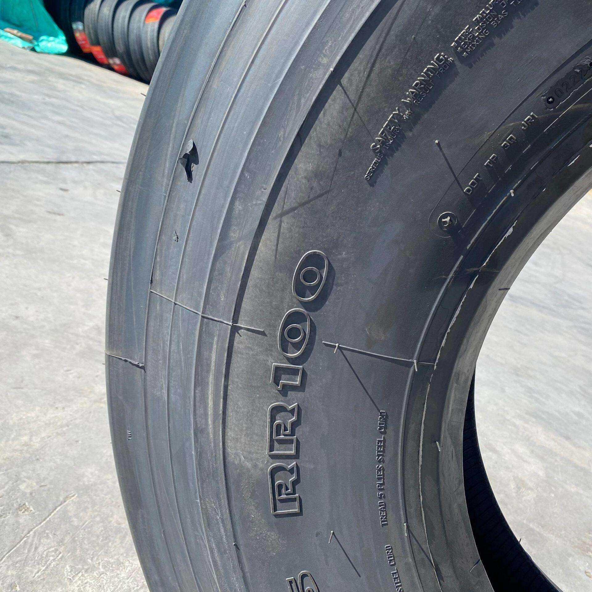 双钱12R22.5半挂车真空钢丝轮胎315/80R22.5四线顺花纹20层级轮胎