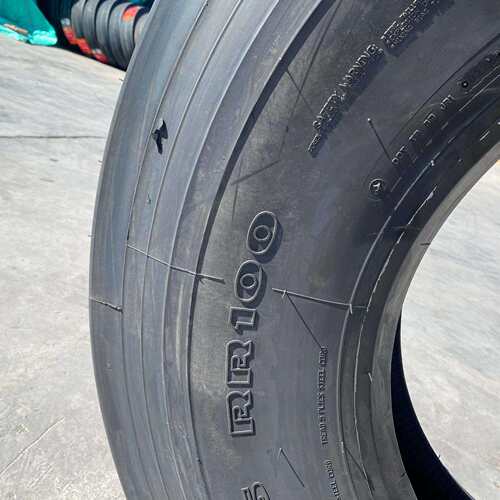 双钱12R22.5半挂车真空钢丝轮胎315/80R22.5四线顺花纹20层级轮胎