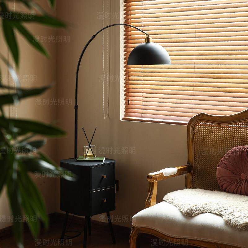 新款覆古卧室落地灯床头柜一体客厅沙发边几置物架装饰氛围感台灯