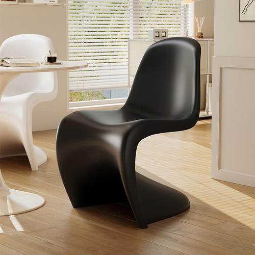 潘东椅设计师餐椅2025新款椅子意式轻奢极简塑料潘通椅创意餐桌椅