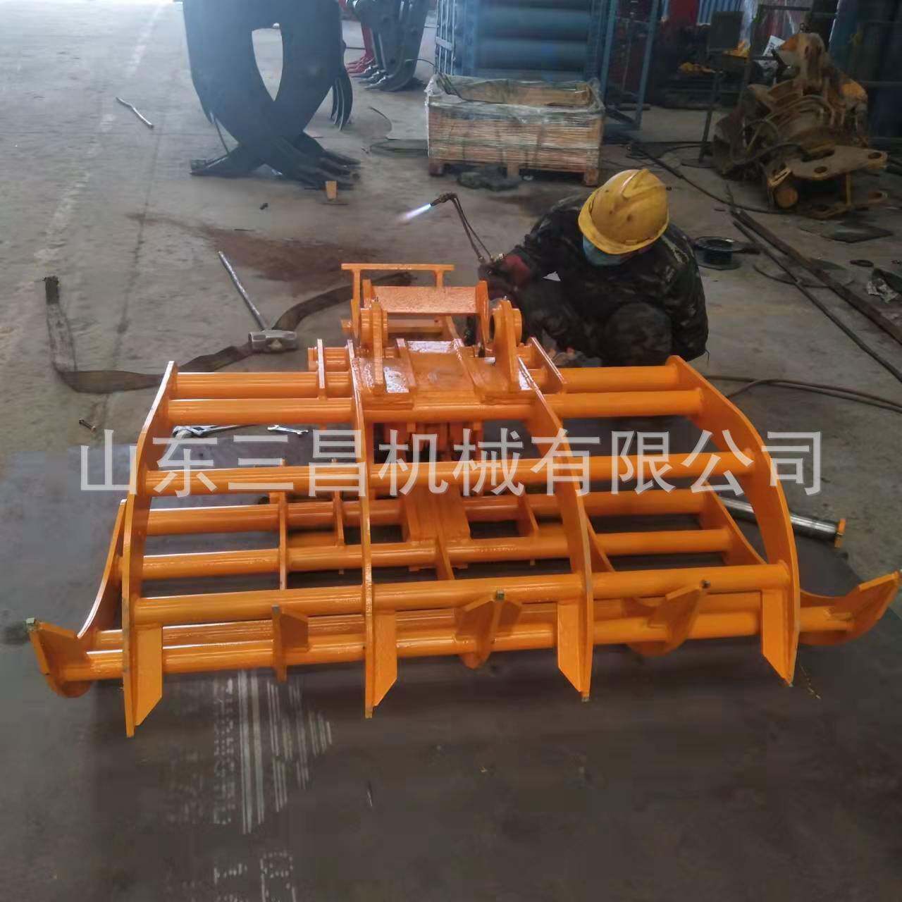 SD90型专业轮胎式多功能抓木机抱石头抓棉花多用途