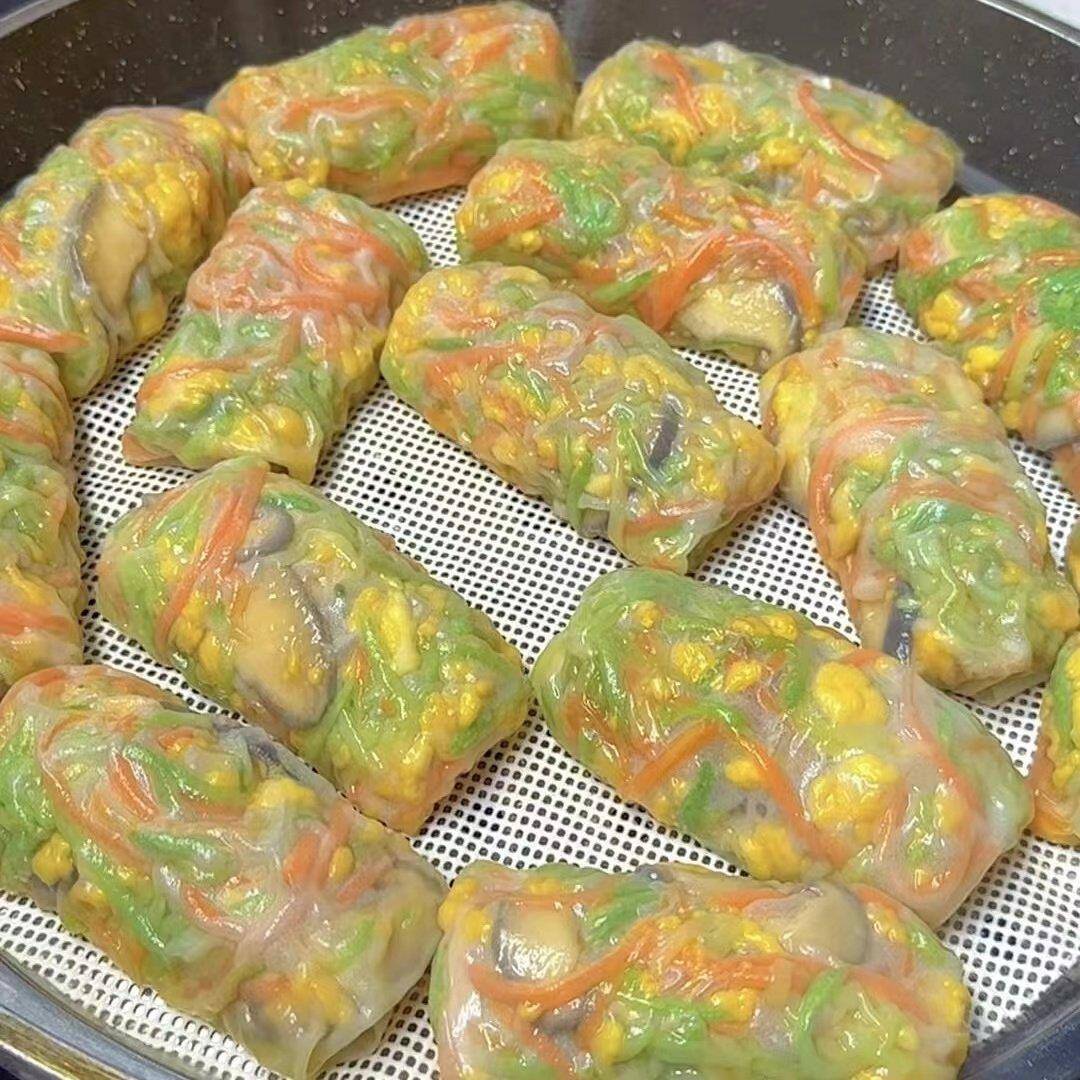 现货三鲜蔬菜卷水晶薄皮素菜卷豆腐卷菜蟒包子菜龙菜卷早餐速食素
