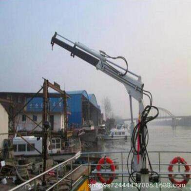厂家加工各种车载液压吊机 车载2吨吊机 液压全自动小型随车吊机