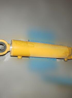 供应徐工LW500KN原厂配件803084024 XGYG01-170A夹钳油缸（太仓）