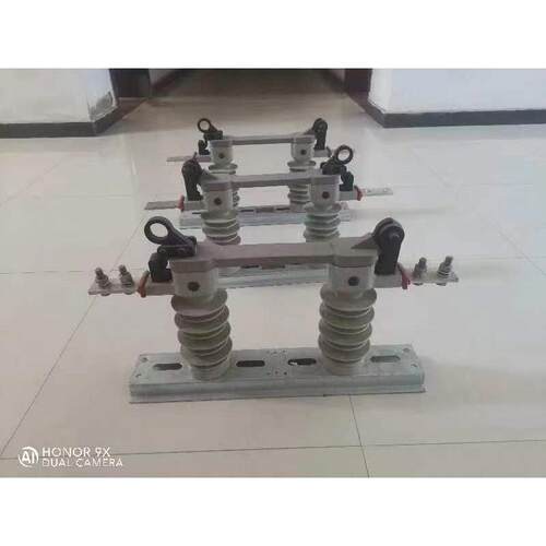 厂家直销新型隔离开关HGWFB1-12KV/630A25KA新式高压刀闸电气隔离