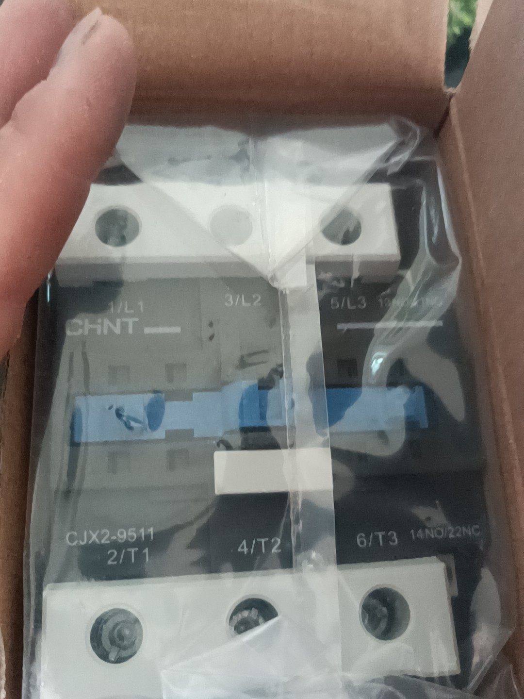 正泰交流接触器9511的3只.220v电压全新三台