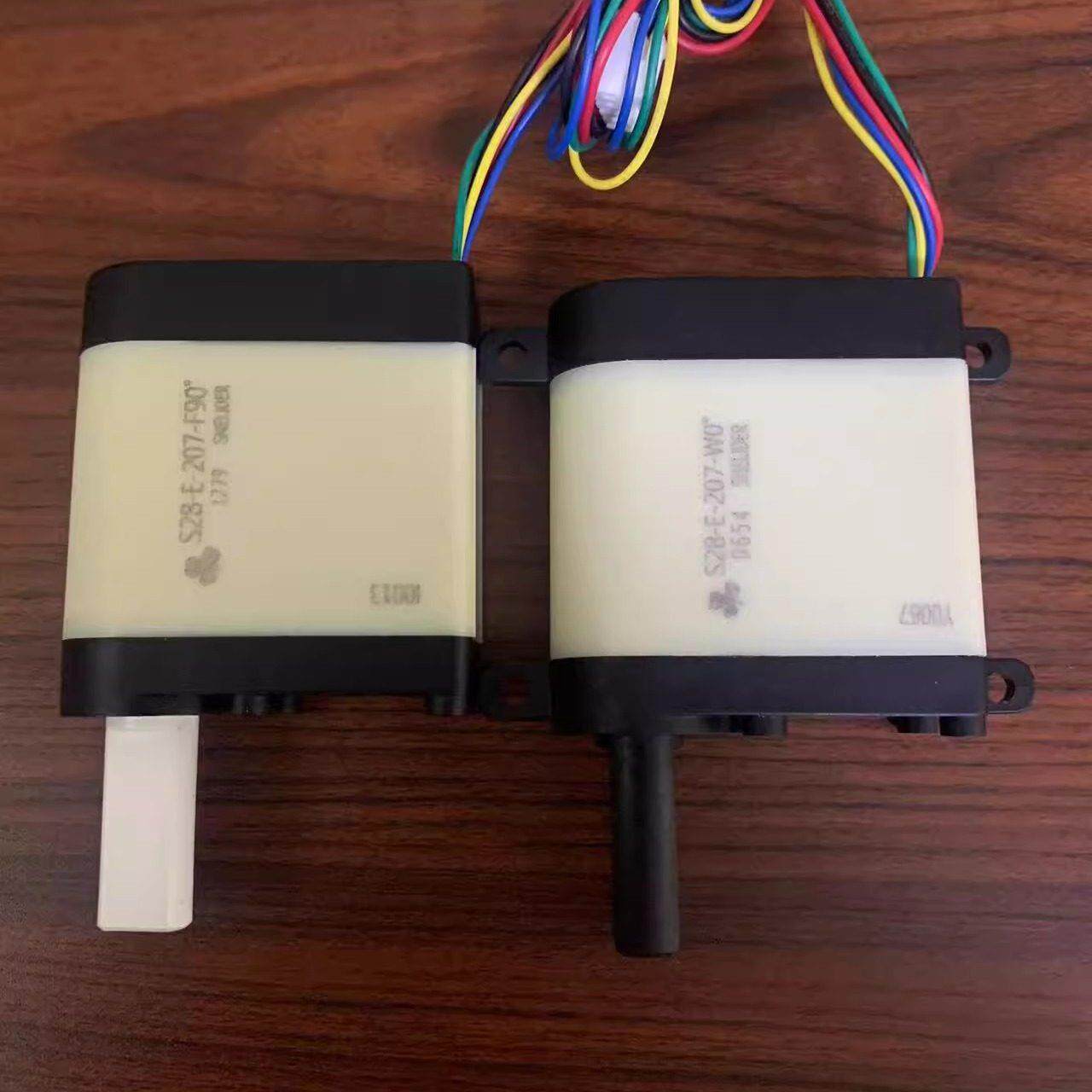 适配多种智能马桶电机配件大全翻盖翻圈智能坐便器阻尼器齿轮箱