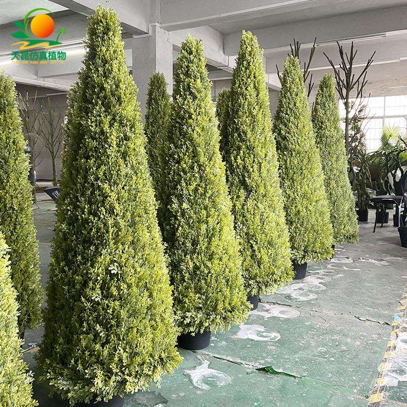 仿真锥形松柏树室内外婚庆装饰造景假绿植景区酒店仿真绿植图片