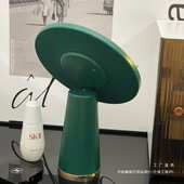 梳 女生宿舍桌面补光小镜子卧室梳妆台led台式 新款 化妆镜带灯台式