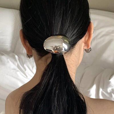 Simple rendy Metal Eggshell Shape Spring Hair Clip Fashion t