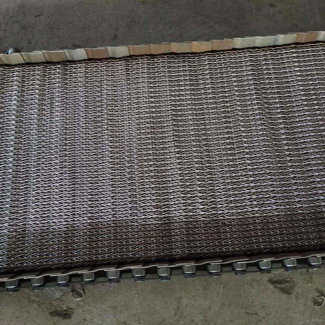 供应加挡板带链条加密人字形网带小物件输送带厂家加工定做