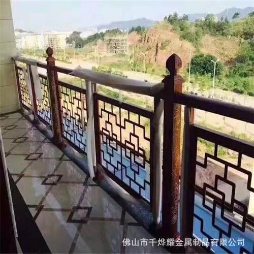 厂家仿木防护栏 景观景区庭院户外仿古护栏 桥梁河道钢筋合金栏杆