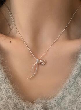 装饰项链女款2026新款随意感线条蝴蝶结项链女时尚简约小众设计气