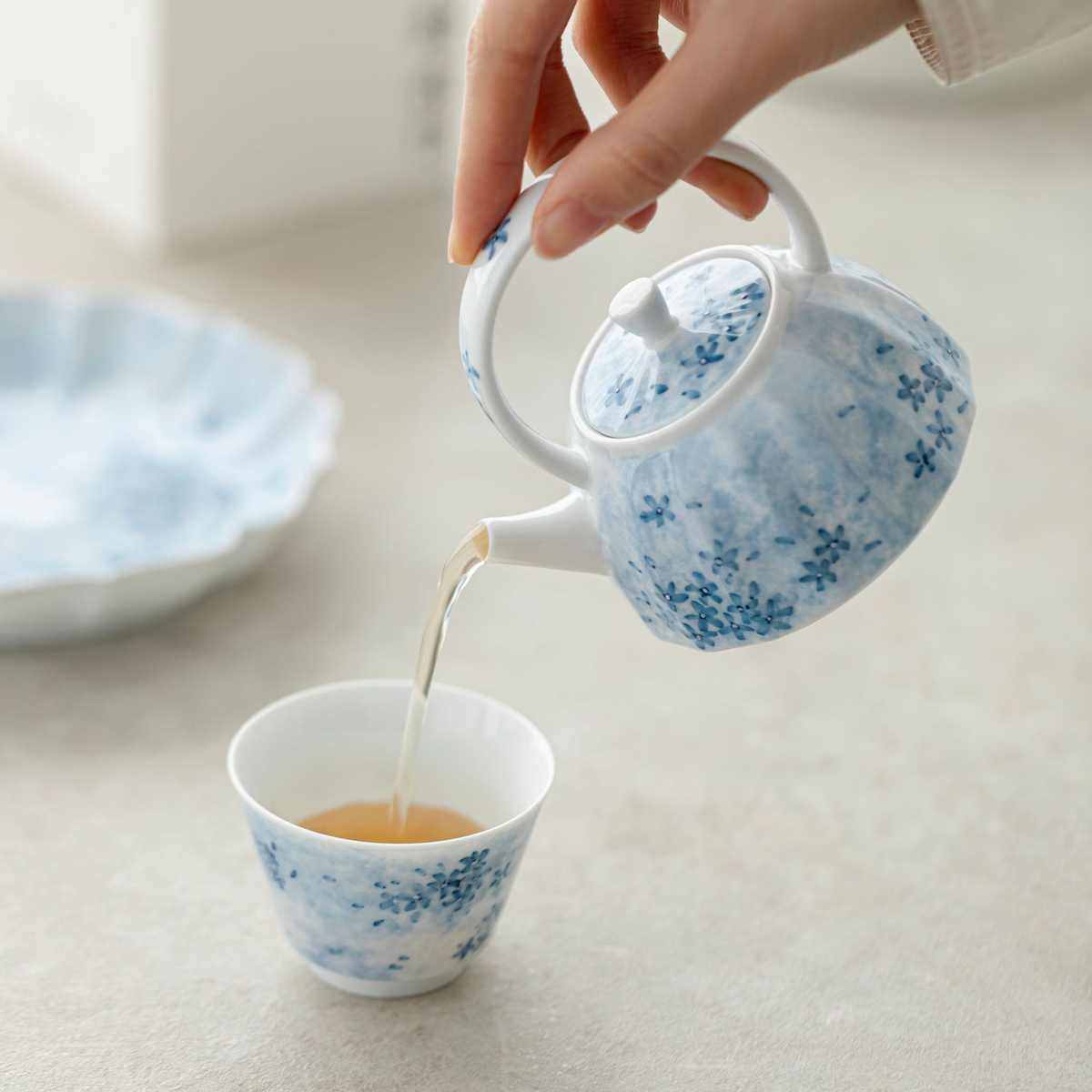 由至白瓷手绘蓝卉主人杯家用大号茶杯单杯功夫茶具品茗杯不烫手,餐饮具,茶杯,淘宝优惠券,粉丝福利购,淘宝优惠卷