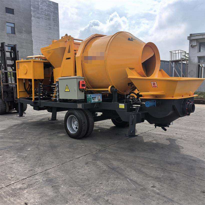 混凝土搅拌输送一体机混凝土搅拌拖泵一体机滚筒搅拌机带输送泵