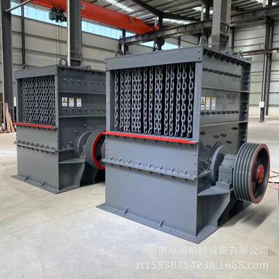 大型移动破碎机建筑垃圾铁矿石方箱式粉碎机建渣垃圾大口径破碎机