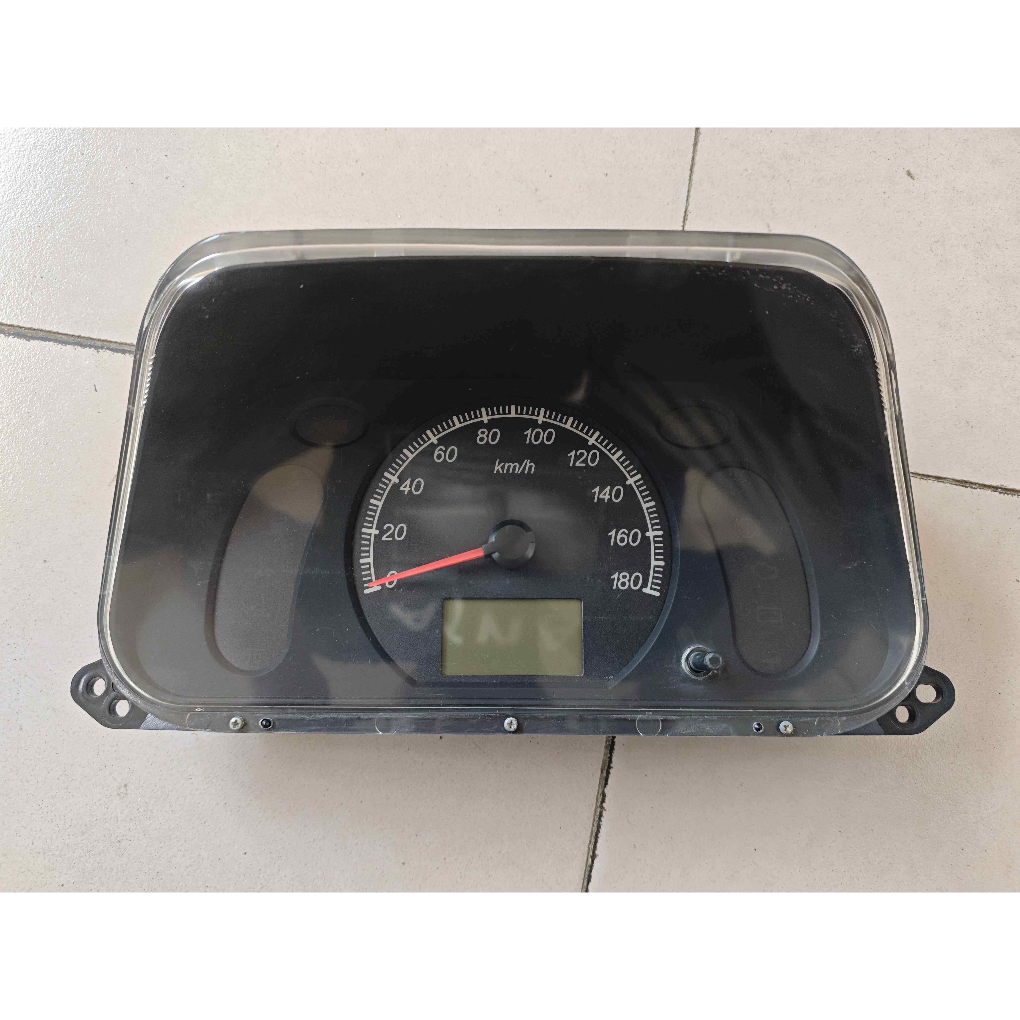 适用五菱之光仪表盘总成五菱之光组合仪表里程表码表原装拆车件