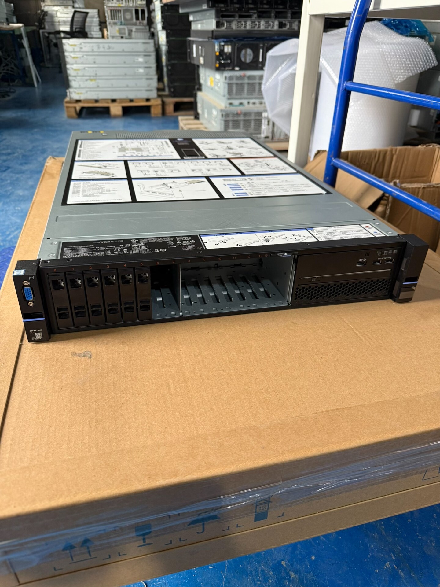 X3650M5 5642 机型 这是一台控制台