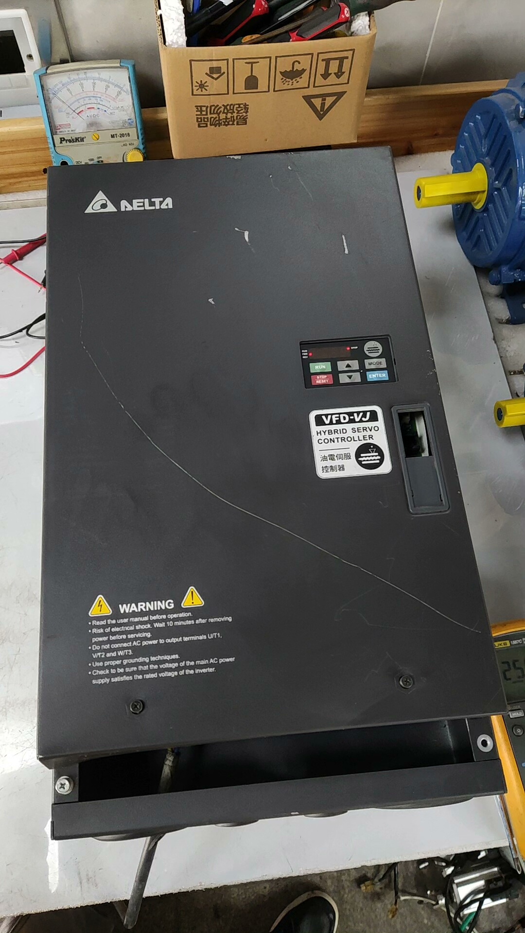 台达油电控制器，VFD370VL43B-J，成色如图，拆机，