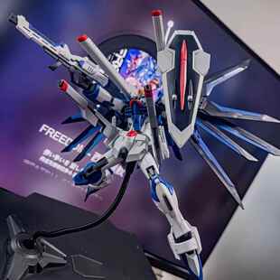 HG飞升自由高。SEED剧场版拼装模型机甲手办玩具男孩强袭自由非凡