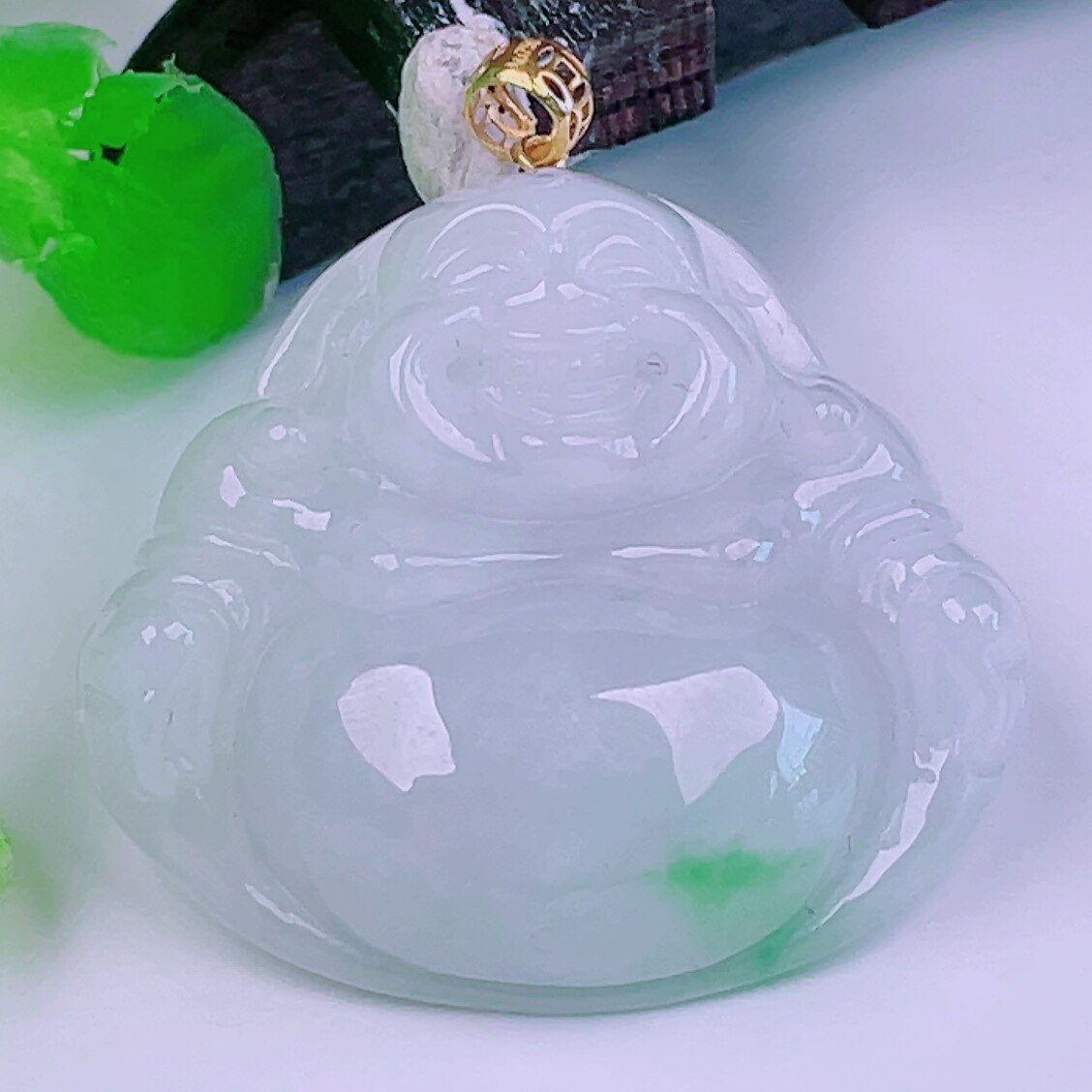 缅甸天然真品翡翠18k金扣头冰飘绿花高端精品珠宝闪拍佛公玉吊坠