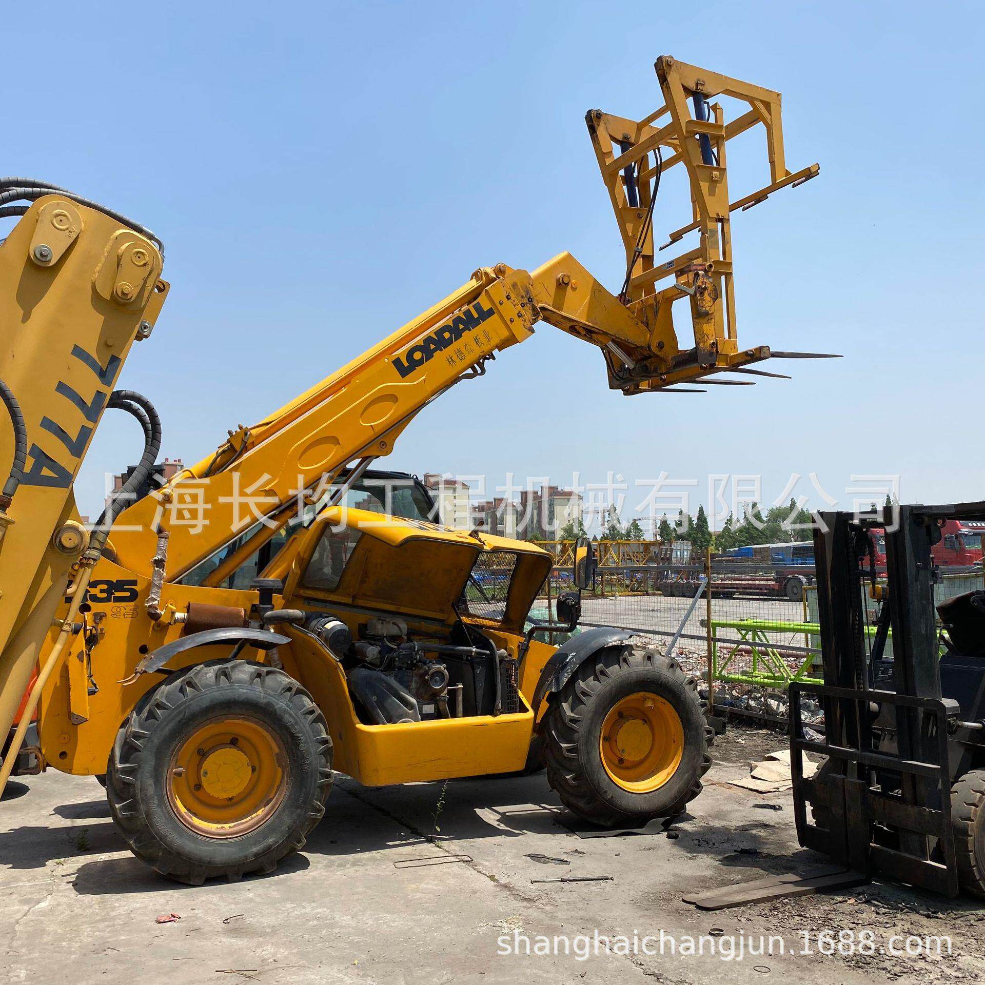 越野叉车 四驱 JCB535 车 叉车 电动叉车伸缩臂臂长10米