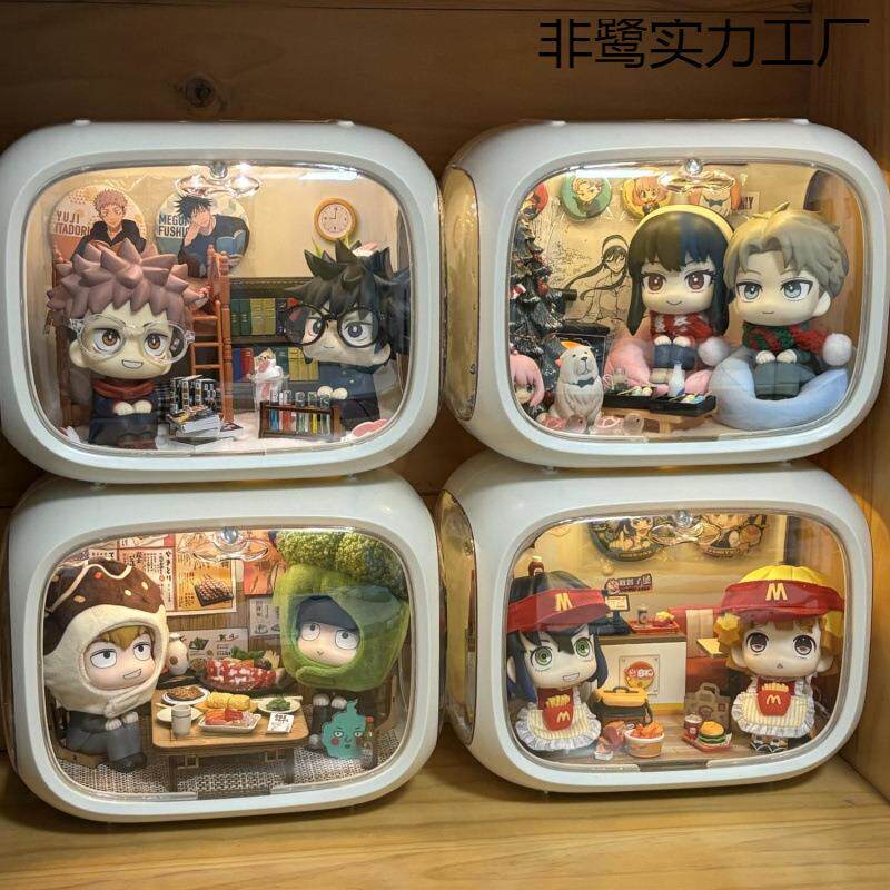 娃屋场景展示盒可爱家用玩偶娃娃潮玩透明亚克力带灯展示架