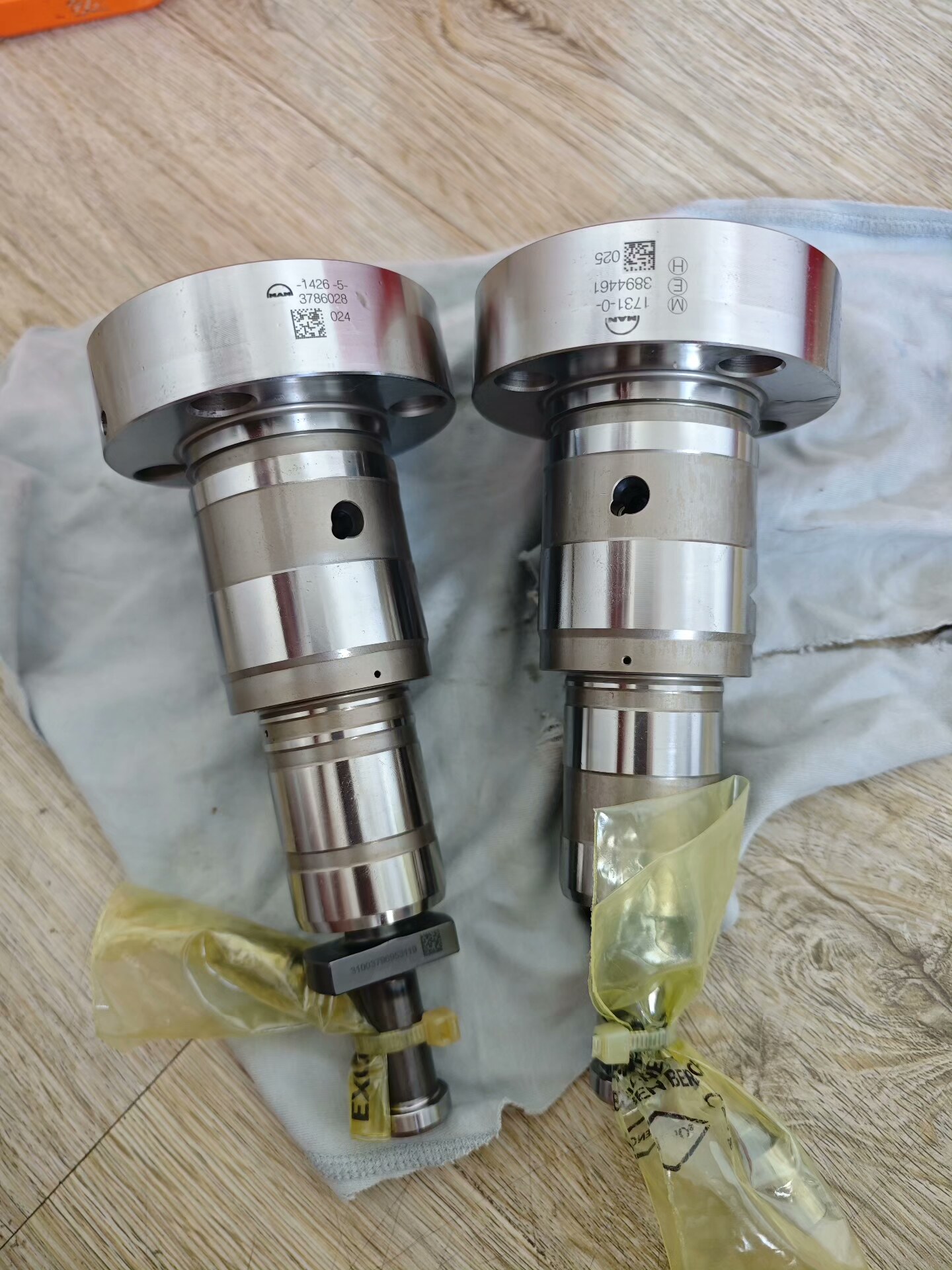 Man L28/32原厂柱塞