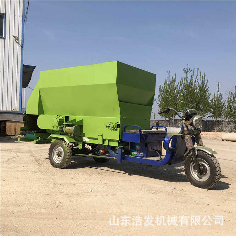 养牛场五方大容量运草车三轮双侧出料撒料车畜牧场省时省力喂牛车,畜牧/养殖物资,养殖保温灯,淘宝优惠券,粉丝福利购,淘宝优惠卷