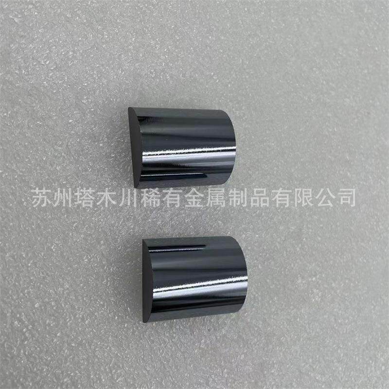 单晶硅材料加工光学镀膜镜面硅合金半圆柱体测红外用硅晶体