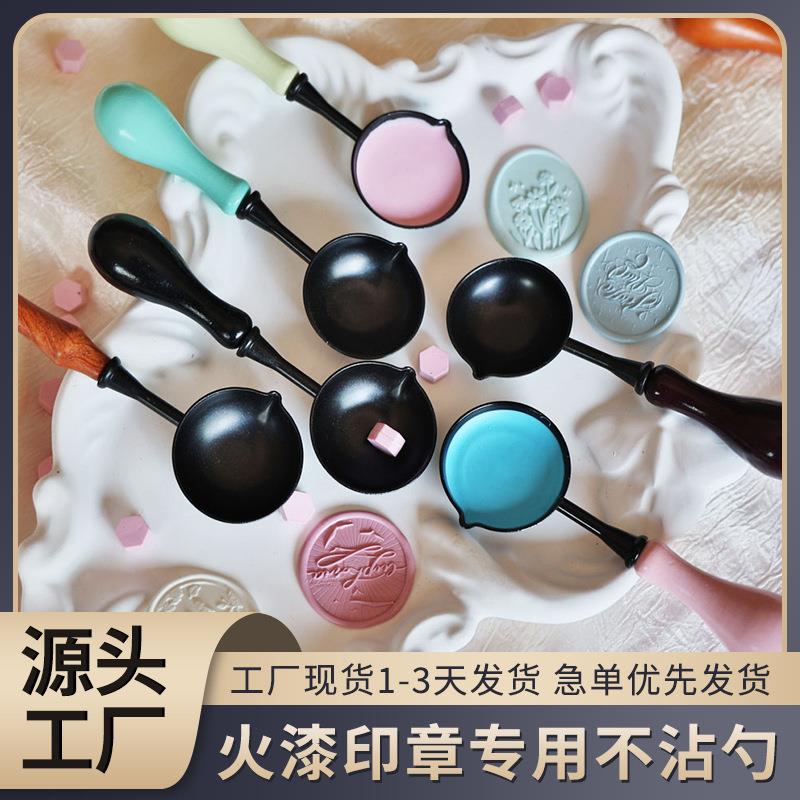 纯手工胡桃木儿童饭碗创意餐具防摔防烫带手柄实木碗家用卡通可爱