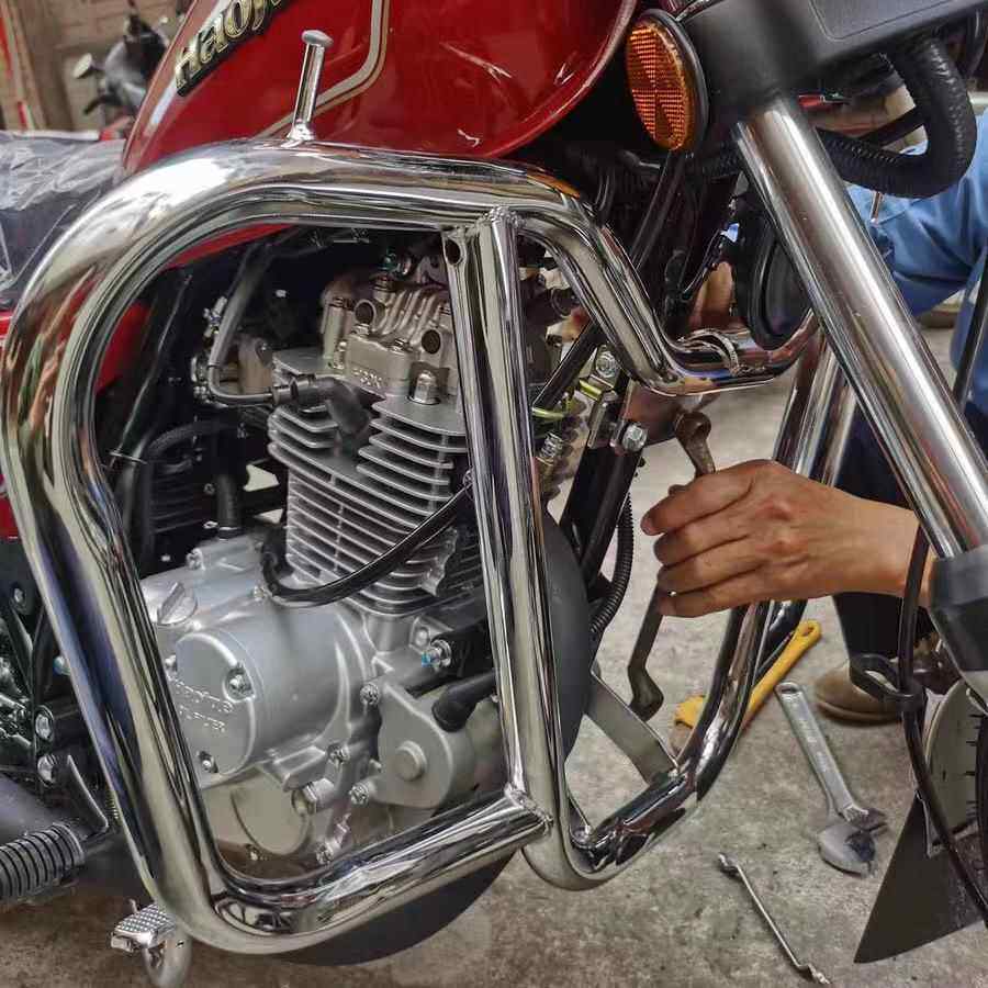 适用豪爵GN125/150铃 木太子HJ125-8-8F-8E摩托车保险杠前防摔杠