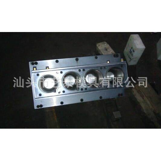 模具厂家定制普通水杯模具,豆浆杯模具,PP杯模具,航空杯模具