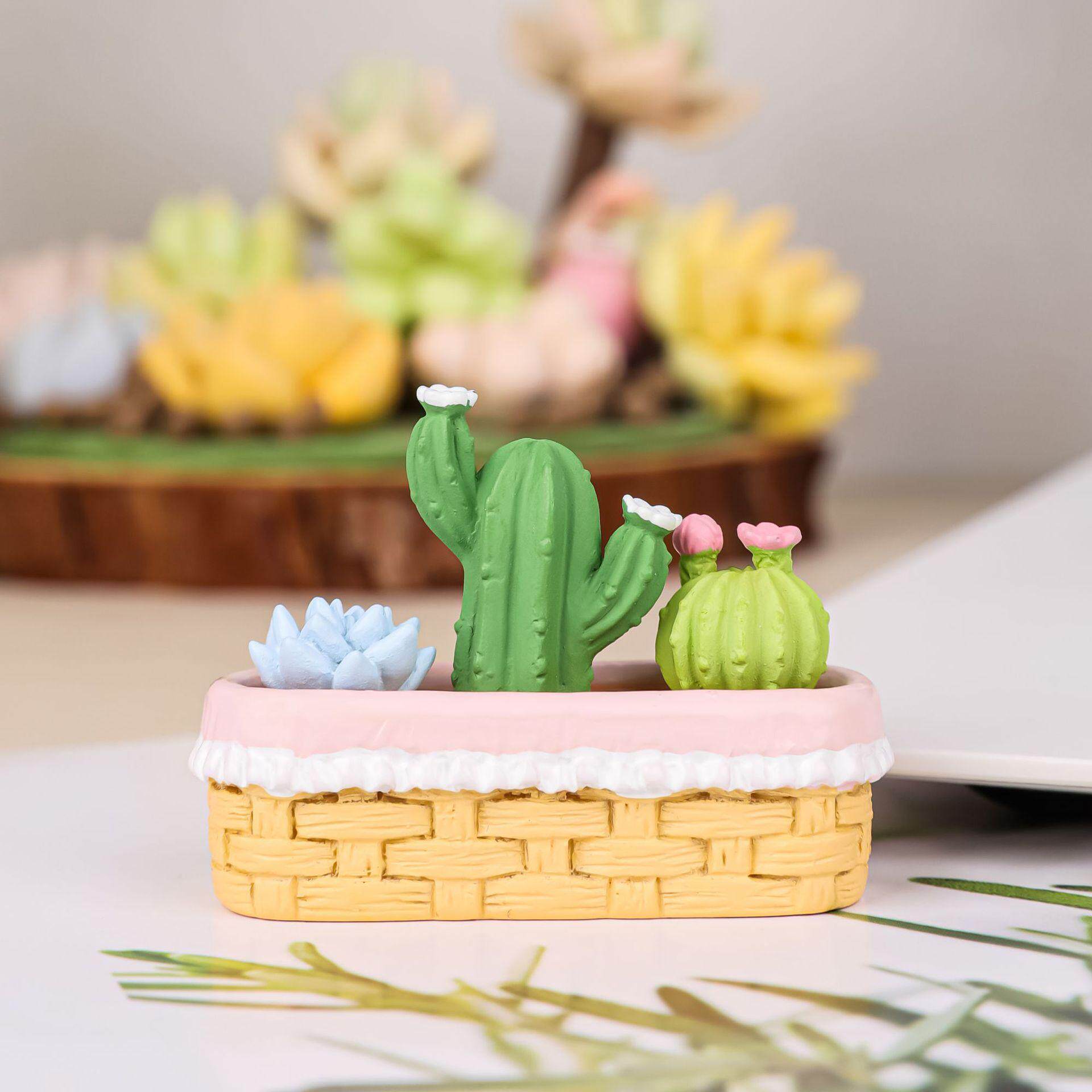 汽车摆件小花装饰品车载中控台摆设车内可爱花盆植物装饰盆栽公仔