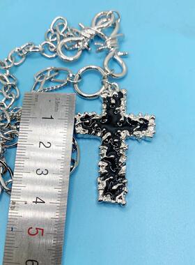 十字架吊坠项炼妇女欧洲和美国珍珠项炼黑暗十字架吊坠锁骨炼