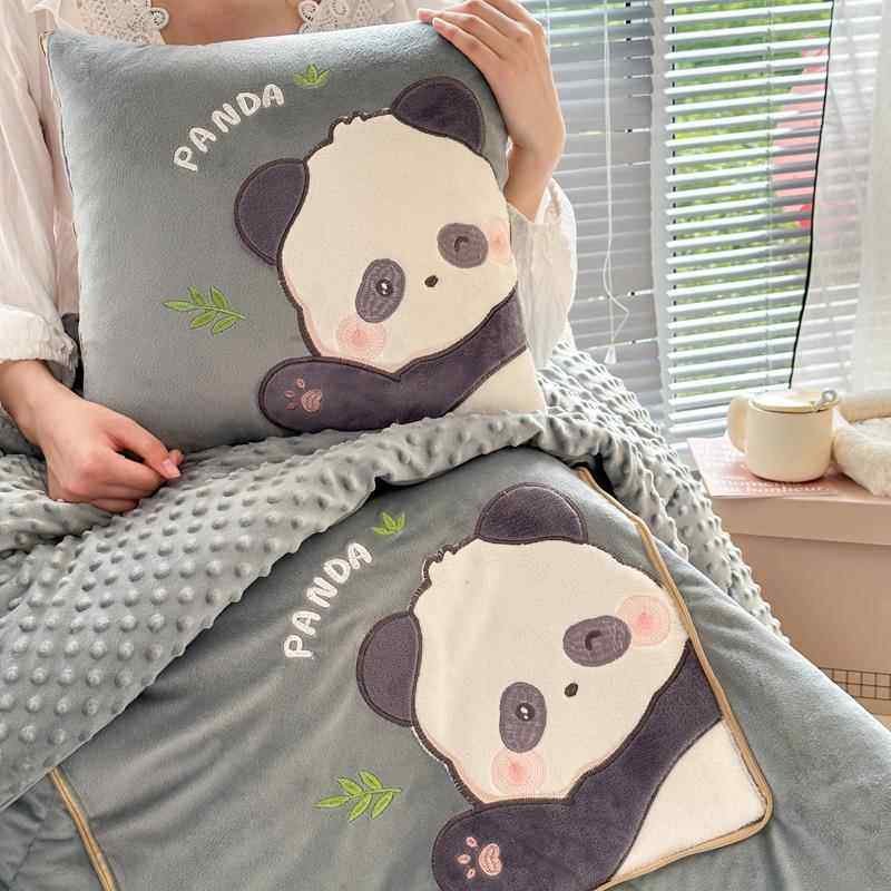 正品车加绒两用抱枕靠被客厅沙发背午休办奶公载室靠枕牛绒盖被毯