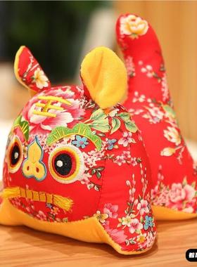 小老虎刺绣布老虎玩偶网红虎年玩偶中国风2025年娃娃布艺传统式.