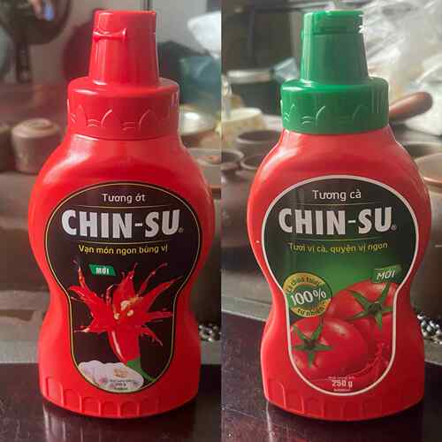 越南特色CHINSU金苏蒜蓉辣椒酱250与500克东南亚调味品是拉差酥料