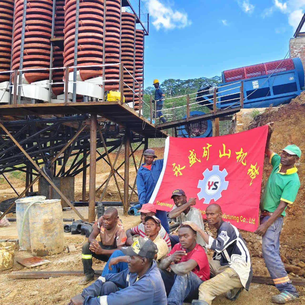 铬矿专用螺旋溜槽非洲津巴布韦易碎铬块矿红土矿分选全套工艺流程