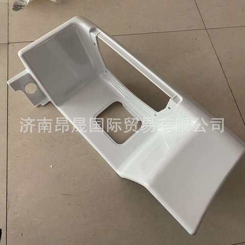 重汽HOWO T7H 汕德卡C7H C9H G7S TX7 右上车踏板 812W61510-0802