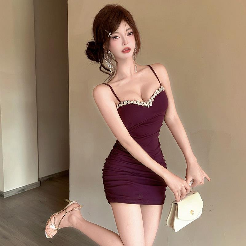 辣妹纯欲风性感紧身吊带连衣裙女夏季设计感蕾丝拼接褶皱包臀裙子
