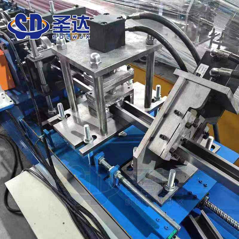 械供商推荐自动C50型压龙骨机高效应轻钢成型机全自动瓦机