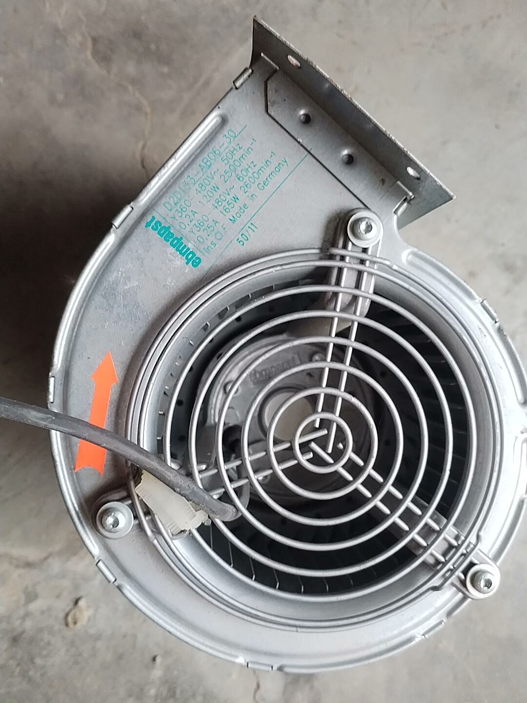 EBM风机一台，全新的，就图片上的东西，有要的联系我吧，