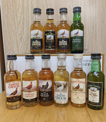 Передавайте право принятия доставки!В режиме ожидания: Маленькая бутылка вина Finch [Fire] Glen, 50 мл/бутылка, коллекционная эссенция