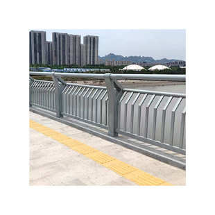 河道栏杆防护厂家304隔离天桥不锈钢景观不锈钢防护栏护栏现货