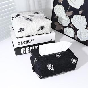 车载纸巾盒手扶箱悬挂式扶手箱遮阳板椅背创意高颜值抽纸盒包新款