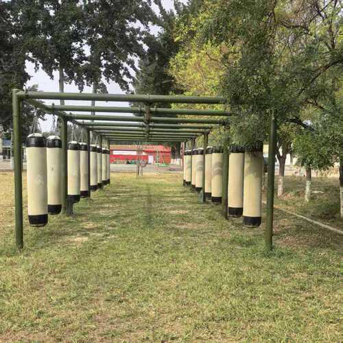擒敌训练沙袋架立式攀登墙体能吊式多功能极限挑战体能健身训练