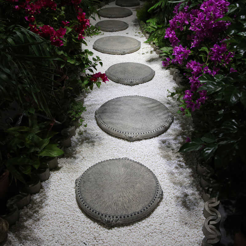 踏步石别墅庭院草坪铺路中式花园地面装饰园林造景地砖阳台汀步石